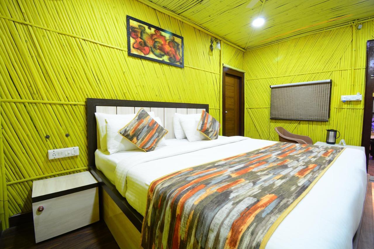 Hotel Bamboo Castle Jaipur Exterior photo
